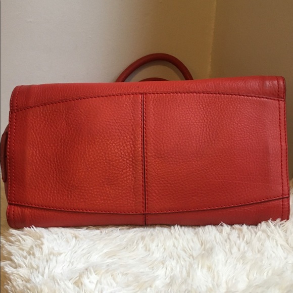 💕Cole Hann Red Pebbled Leather Shoulder Bag - Picture 4 of 8